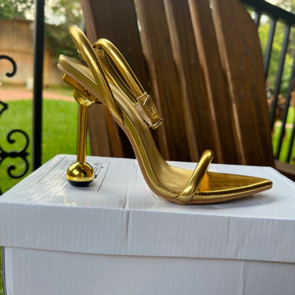 Gold Heels - Picture 4 of 5
